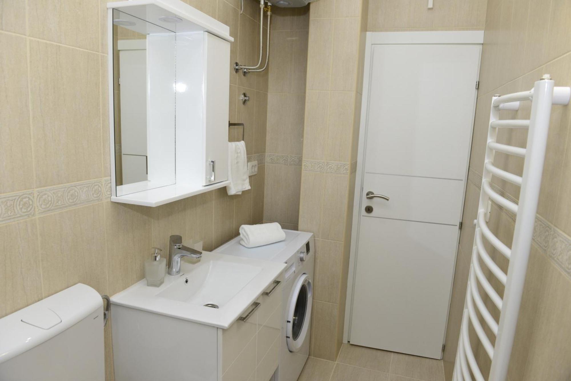 Apartmani Stefanija Tivat Eksteriør billede