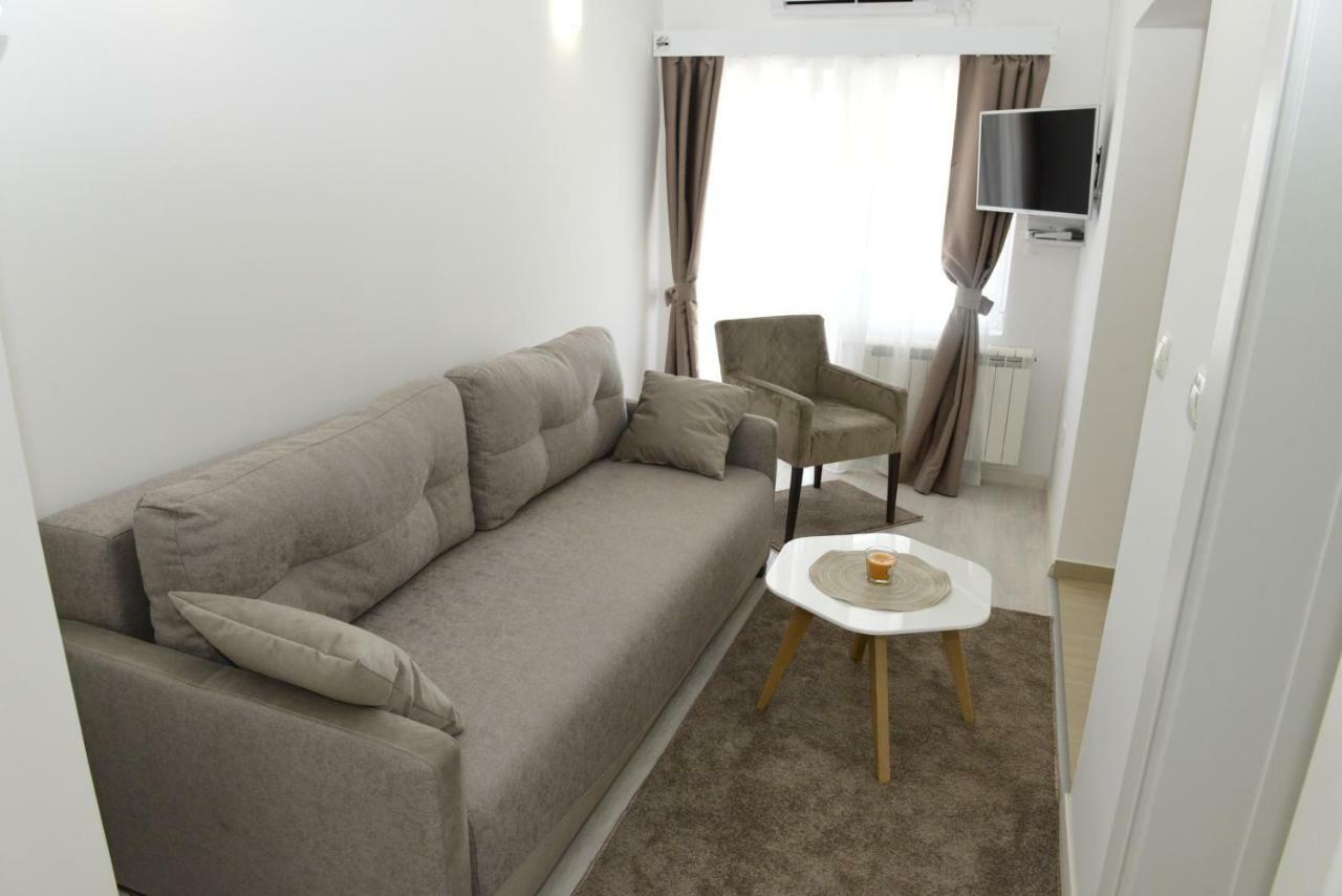 Apartmani Stefanija Tivat Eksteriør billede