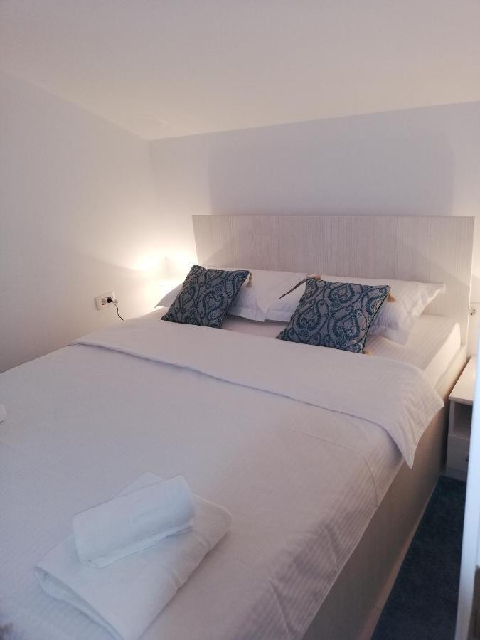 Apartmani Stefanija Tivat Eksteriør billede