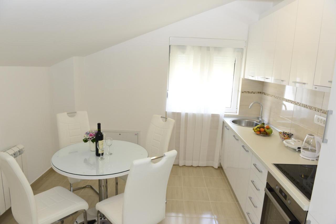Apartmani Stefanija Tivat Eksteriør billede